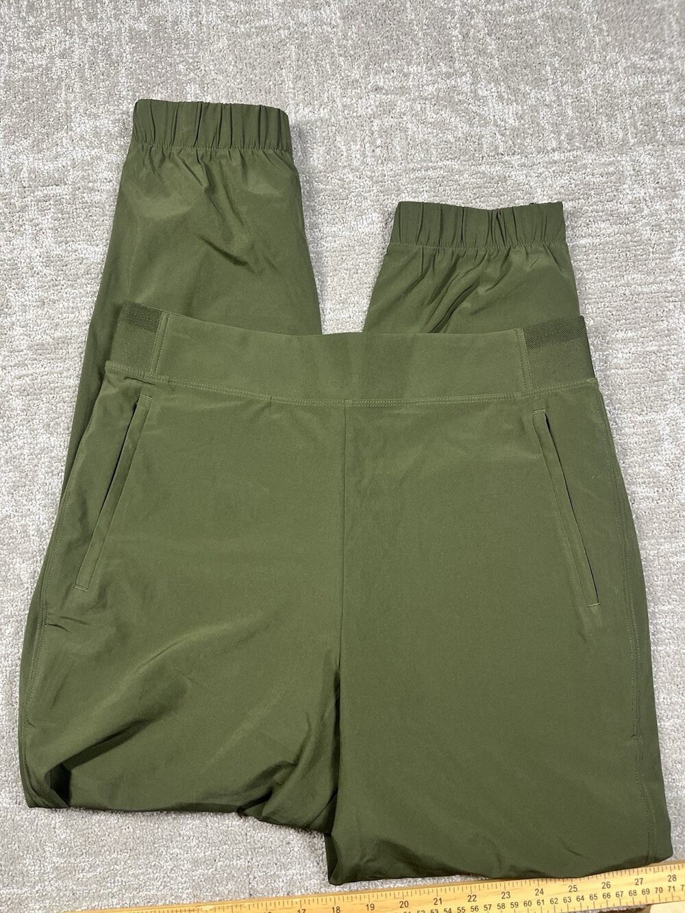 Athleta Brooklyn Jogger Pants Olive Green Stretch Athletic Size 8